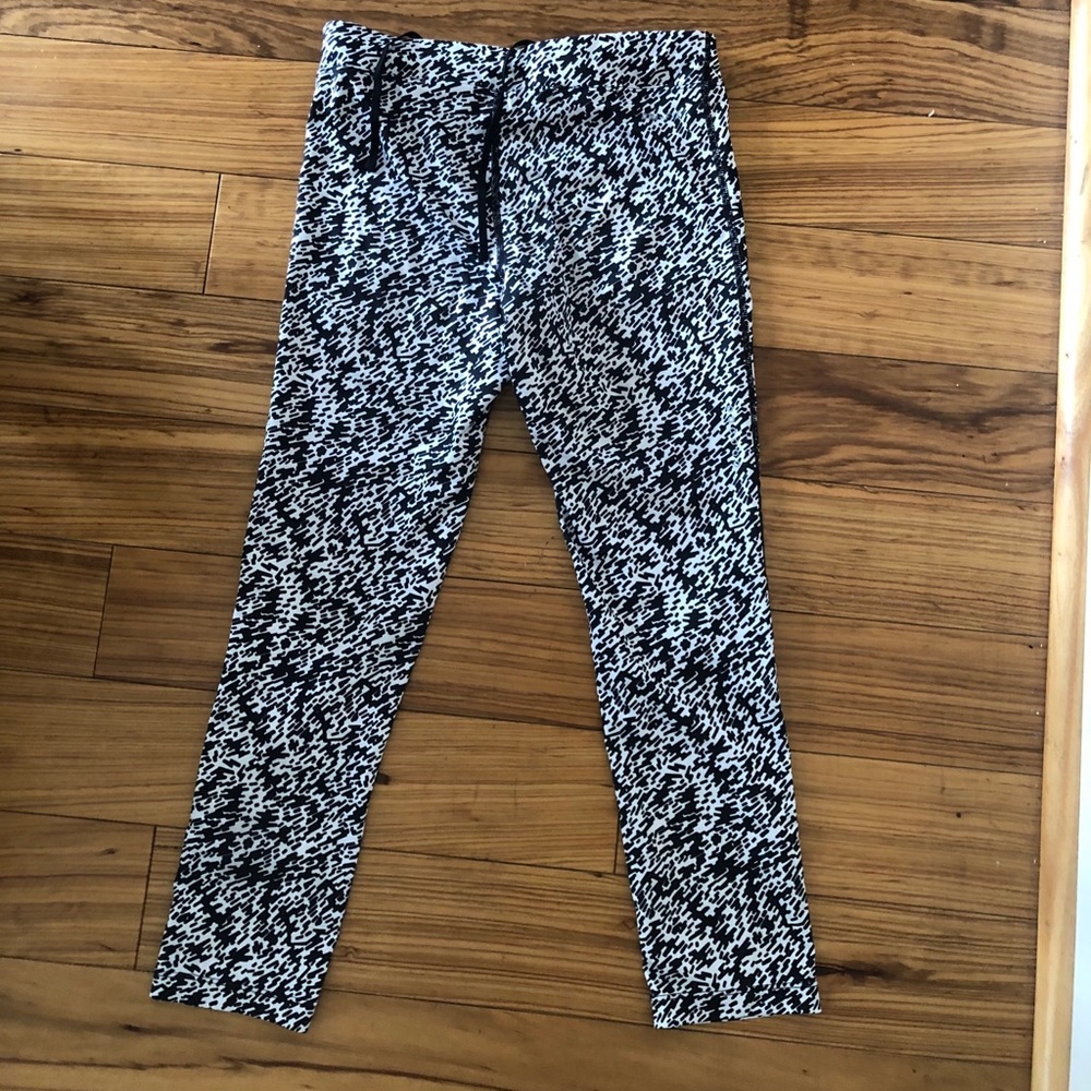 Nike Capri workout pants